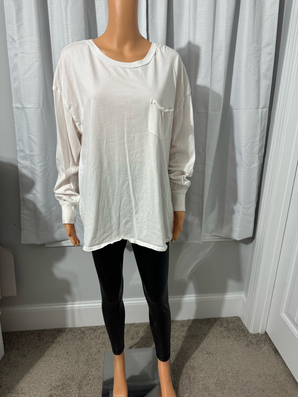Cool We The Free size M white oversized long sleeve t-shirt - Picture 2 of 6